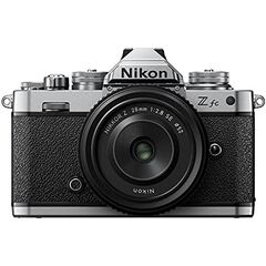 Nikon Z fc con lente luminoso f/2.8