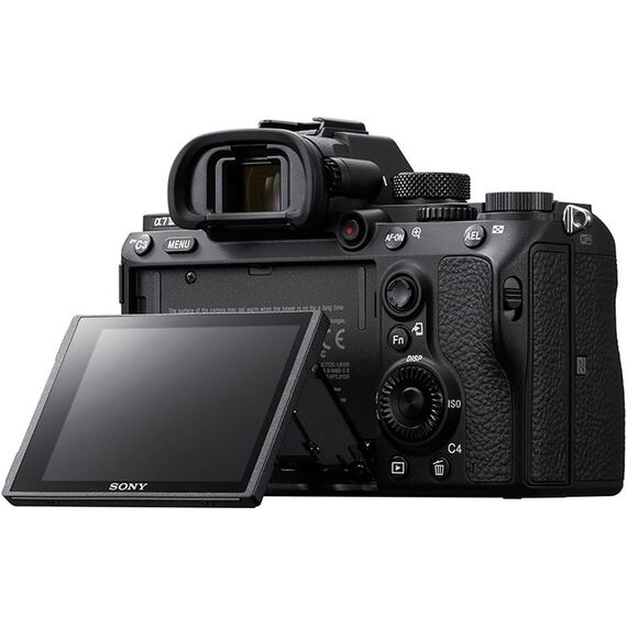 Sony Alpha A7 III + 28-70mm