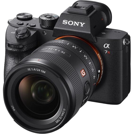 Sony FE 24mm f/1.4 GM