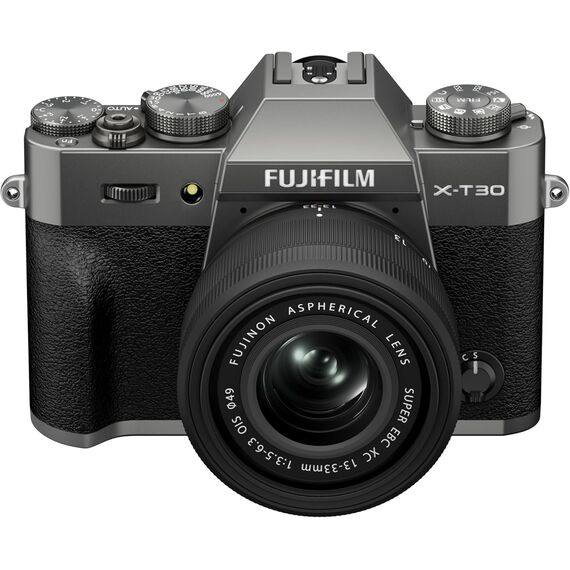Fujifilm X-T30 III Kit con lente 13-33mm f/3.5-6.3 Negro Carbon