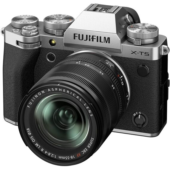 Fujifilm X-T5 Kit con Lente XF 18-55mm Plata diagonal