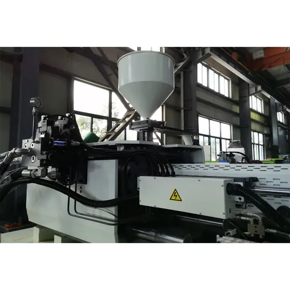 Máquina Preforma Pet Alta Velocidad 3000 Preformas/h Máquina Preforma Pet Alta Velocidad 3000 Preformas/h