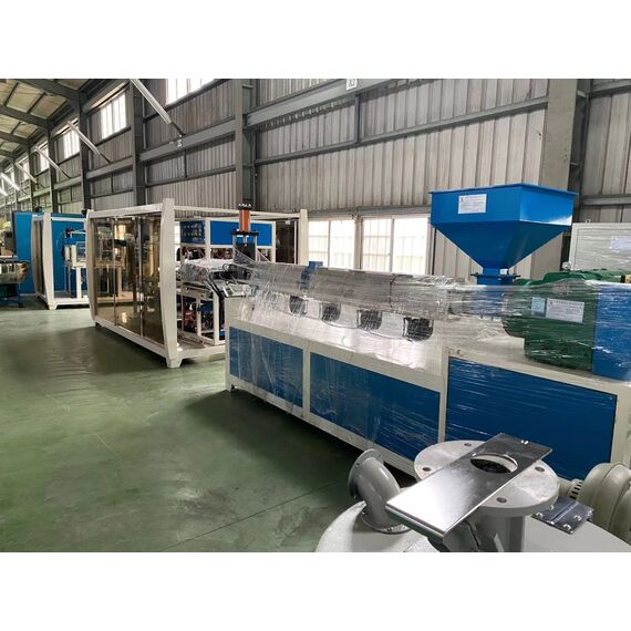 Máquina Inline de Termoformado Línea completa BC One-Step Máquina Inline de Termoformado Línea completa BC One-Step