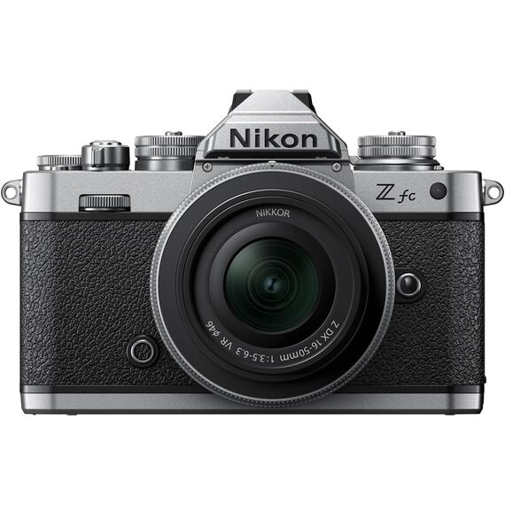Nikon Z FC w/Z con Lente 16-50mm