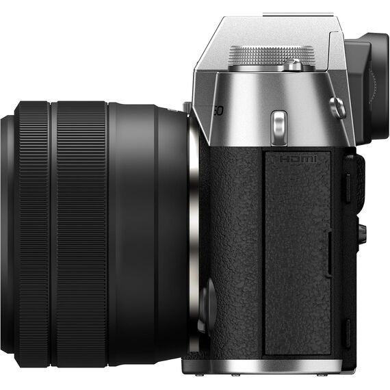 Fujifilm X-T50 Mirrorless con lente XC 15-45mm F/3.5-5.6 (Plata)