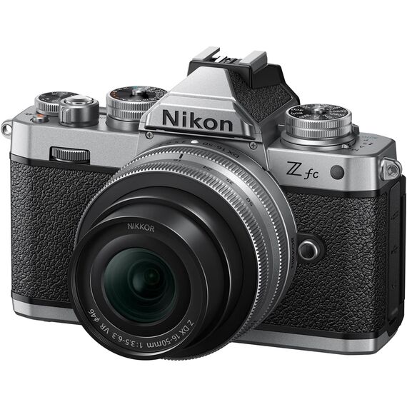 Nikon Z FC w/Z con Lente 16-50mm