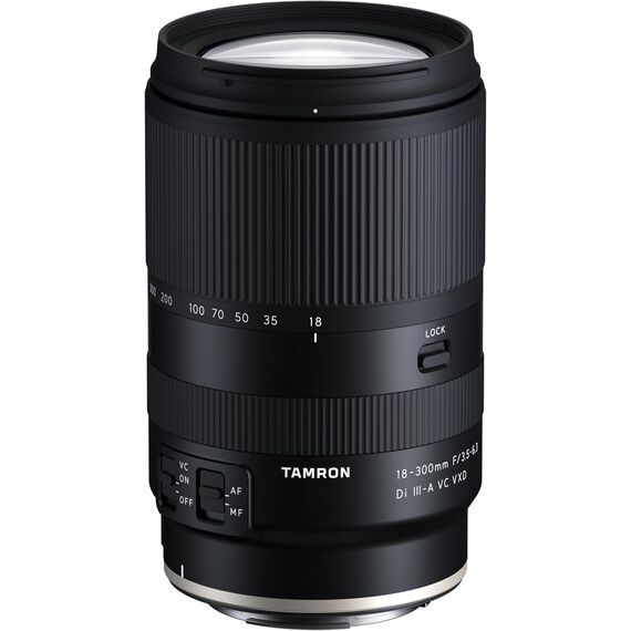 Lente Tamron 18-300mm f/3.5-6.3 Di III-A VC VXD
