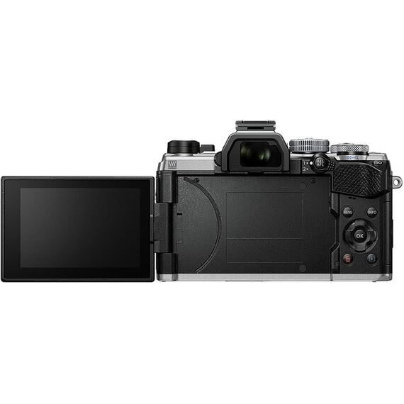 OM SYSTEM Olympus OM-5 Plata
